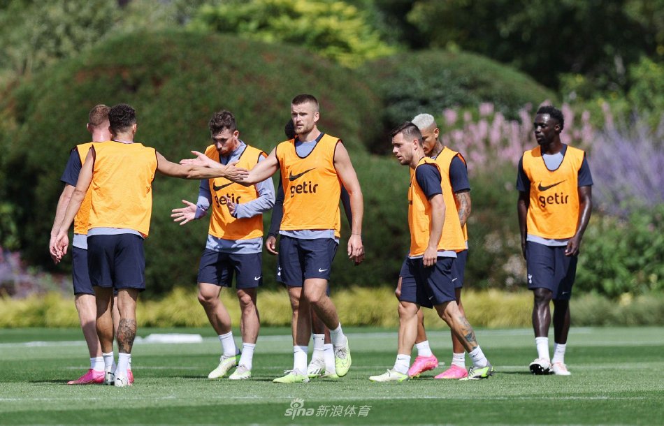 巴黎方面视 巴黎方面视