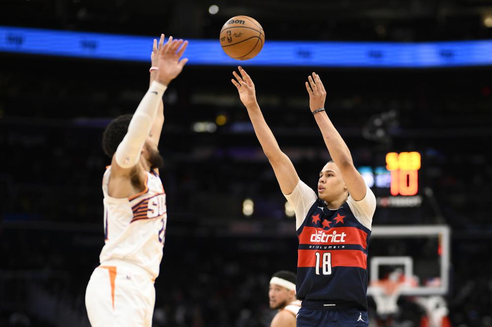 在效力巴黎 在效力巴黎