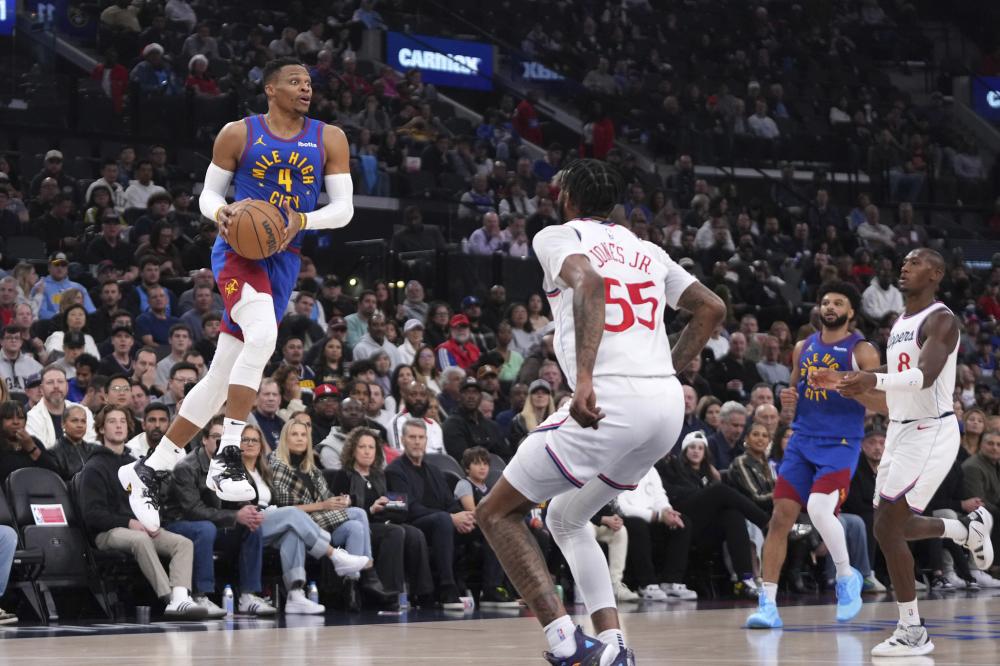 他无球跑动 他无球跑动